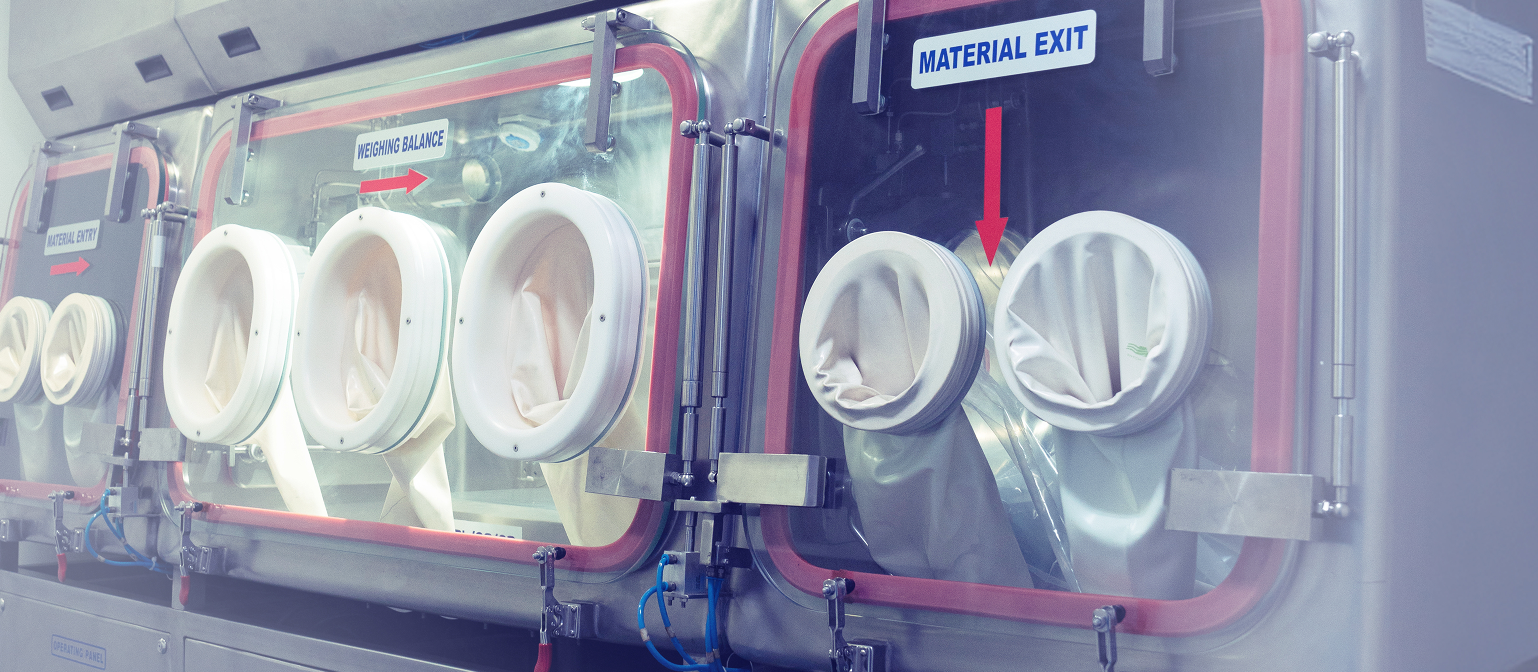 Glovebox isolator line with material exit port in Aragen's HPAPI containment facility